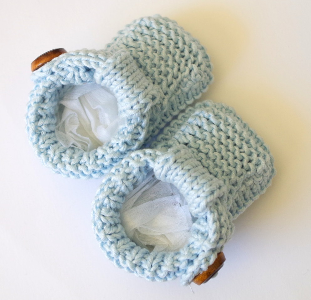 Baby shoes knitting pattern - Pattern Duchess