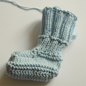 No sew knitted baby booties pattern